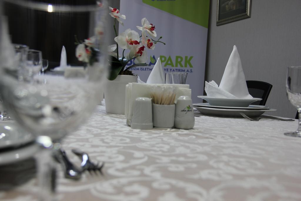 Seka Park Hotel Izmit Exterior photo